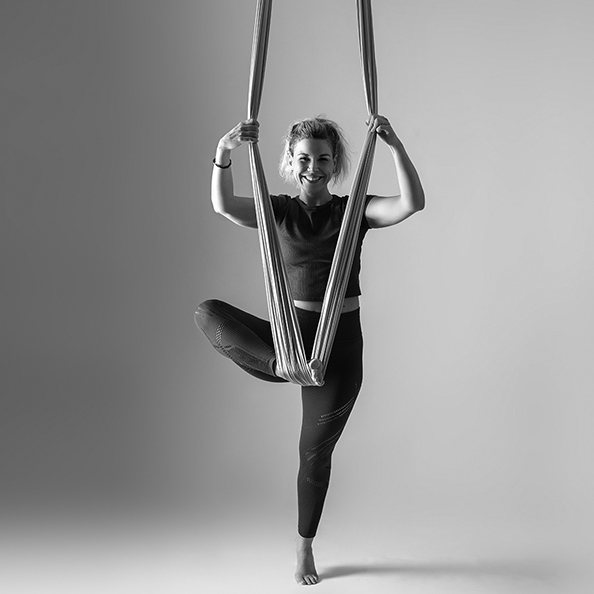 Bella Maldener teacher at london dance academy on aerial sling